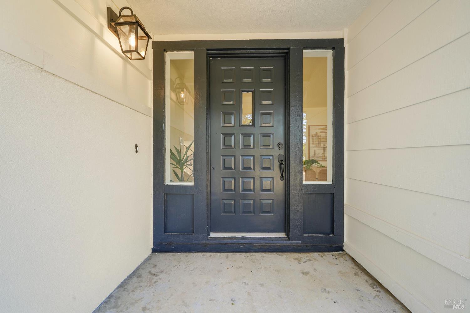 Detail Gallery Image 6 of 56 For 118 Salinas Dr, Vacaville,  CA 95688 - 4 Beds | 2/1 Baths
