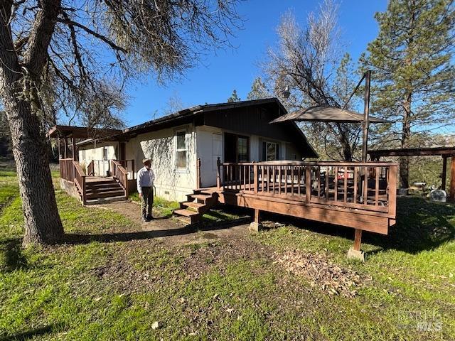 Detail Gallery Image 3 of 10 For 2500 Black Bart Trl, Redwood Valley,  CA 95470 - 3 Beds | 2 Baths