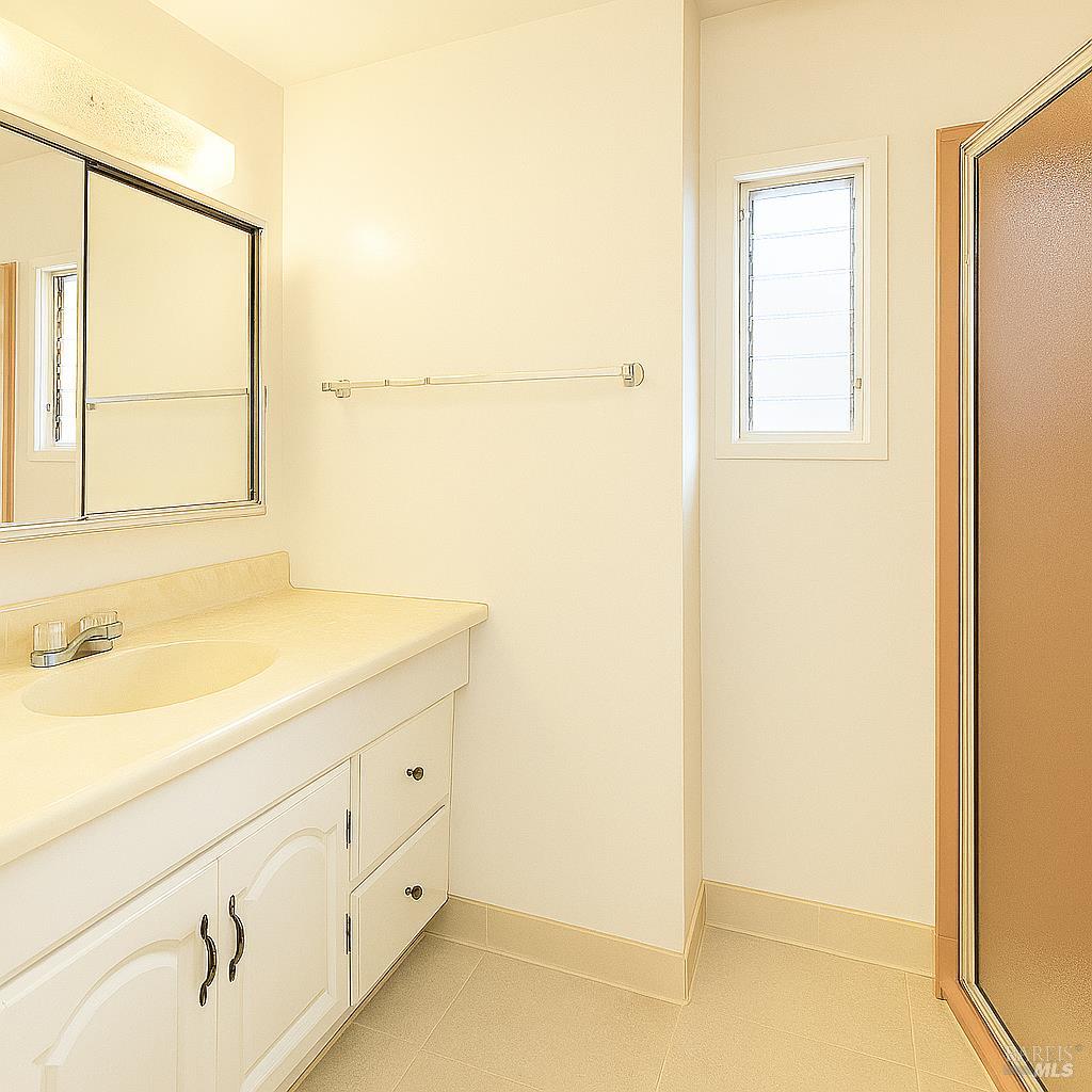 Detail Gallery Image 12 of 26 For 34 Sunrise Ave #B,  Mill Valley,  CA 94941 - 2 Beds | 1 Baths