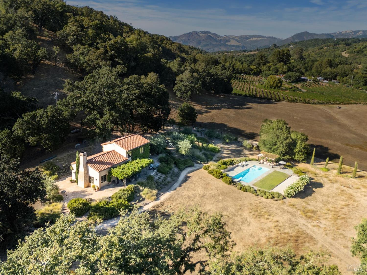 Detail Gallery Image 3 of 65 For 5323 Bennett Valley Ln, Sonoma,  CA 95476 - 3 Beds | 2 Baths