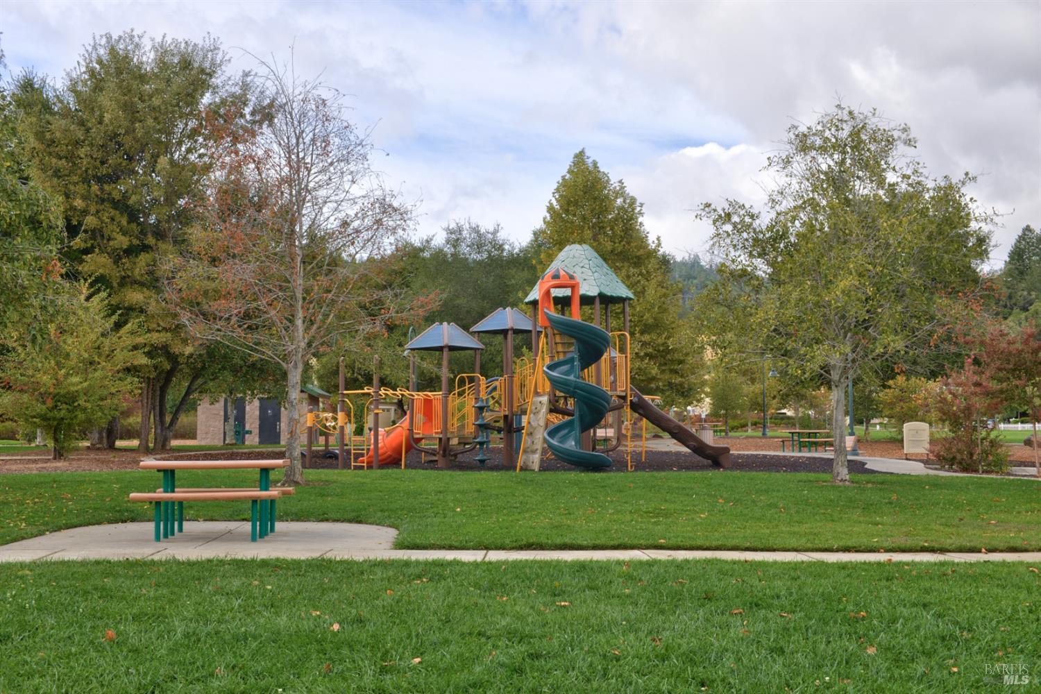 Detail Gallery Image 30 of 32 For 462 Riesling St, Cloverdale,  CA 95425 - 3 Beds | 2 Baths