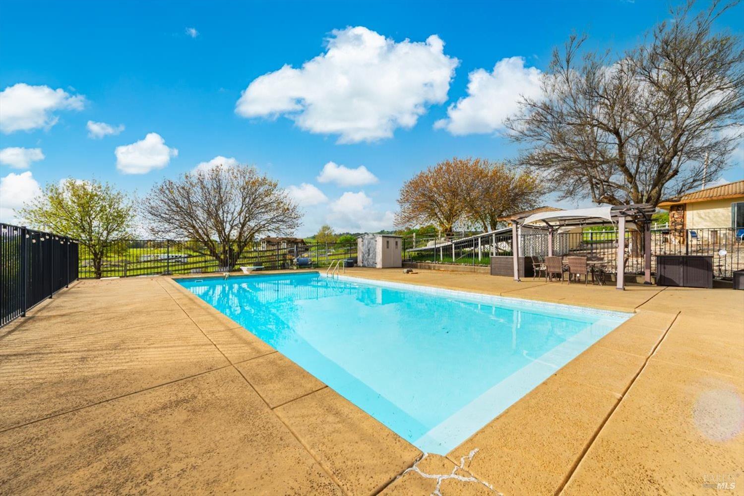Detail Gallery Image 69 of 99 For 4265 Summerwood Ct, Vacaville,  CA 95688 - 4 Beds | 3/1 Baths