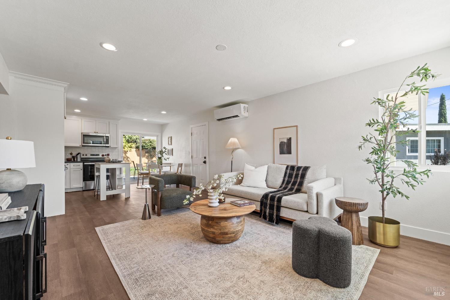 Detail Gallery Image 7 of 44 For 2128 Ethel Porter Dr, Napa,  CA 94558 - 3 Beds | 1 Baths