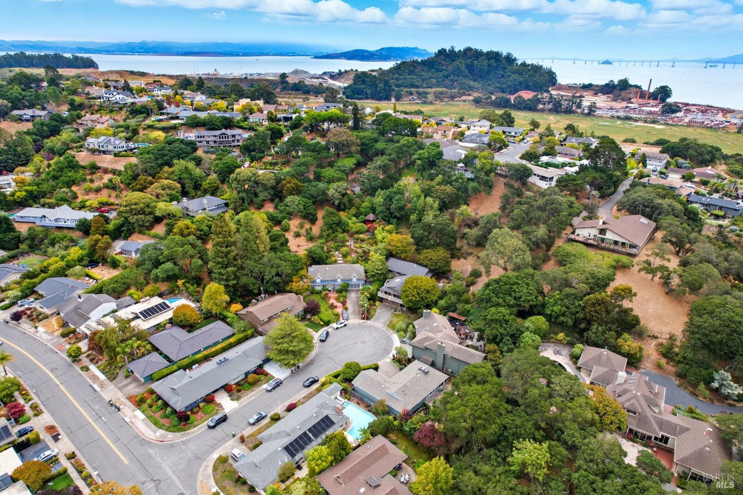 Detail Gallery Image 37 of 41 For 8 Riviera Pl, San Rafael,  CA 94901 - 3 Beds | 2 Baths