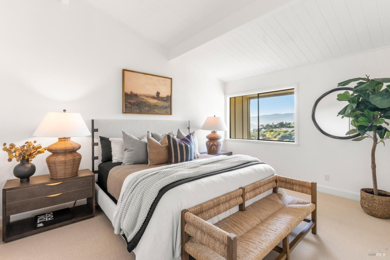 Detail Gallery Image 21 of 29 For 28 Marinero Cir #34,  Tiburon,  CA 94920 - 2 Beds | 1/1 Baths