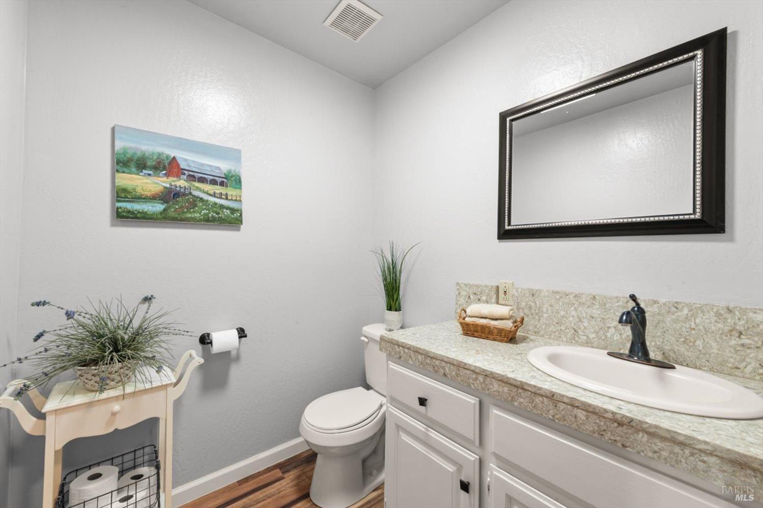 Detail Gallery Image 29 of 99 For 4265 Summerwood Ct, Vacaville,  CA 95688 - 4 Beds | 3/1 Baths