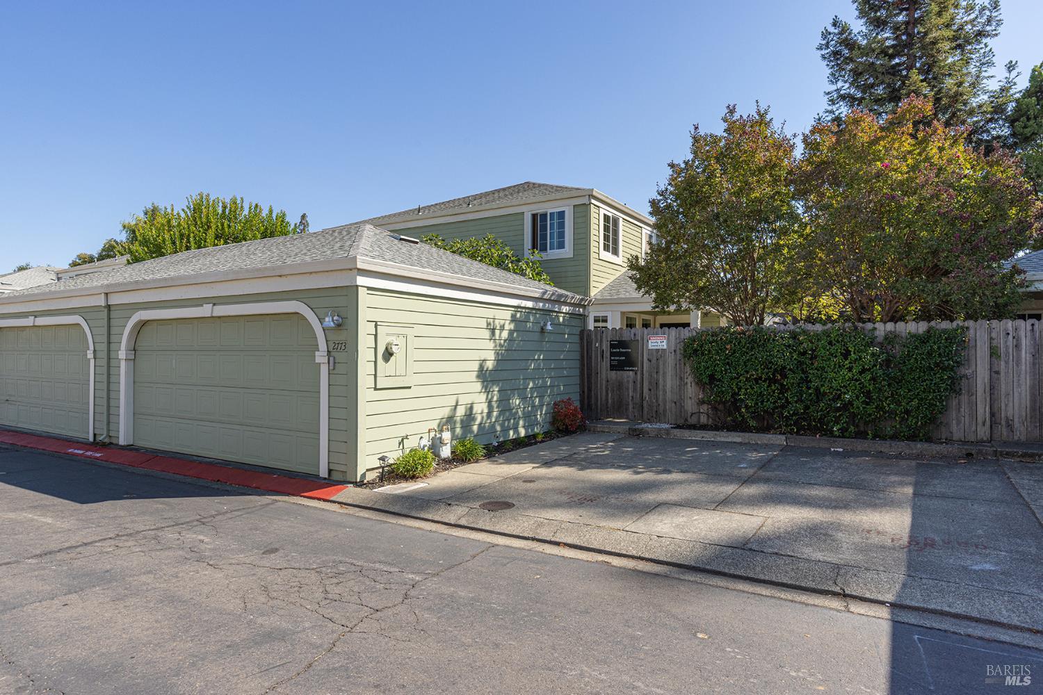 Detail Gallery Image 5 of 40 For 2773 Elks Way, Napa,  CA 94558 - 3 Beds | 2 Baths