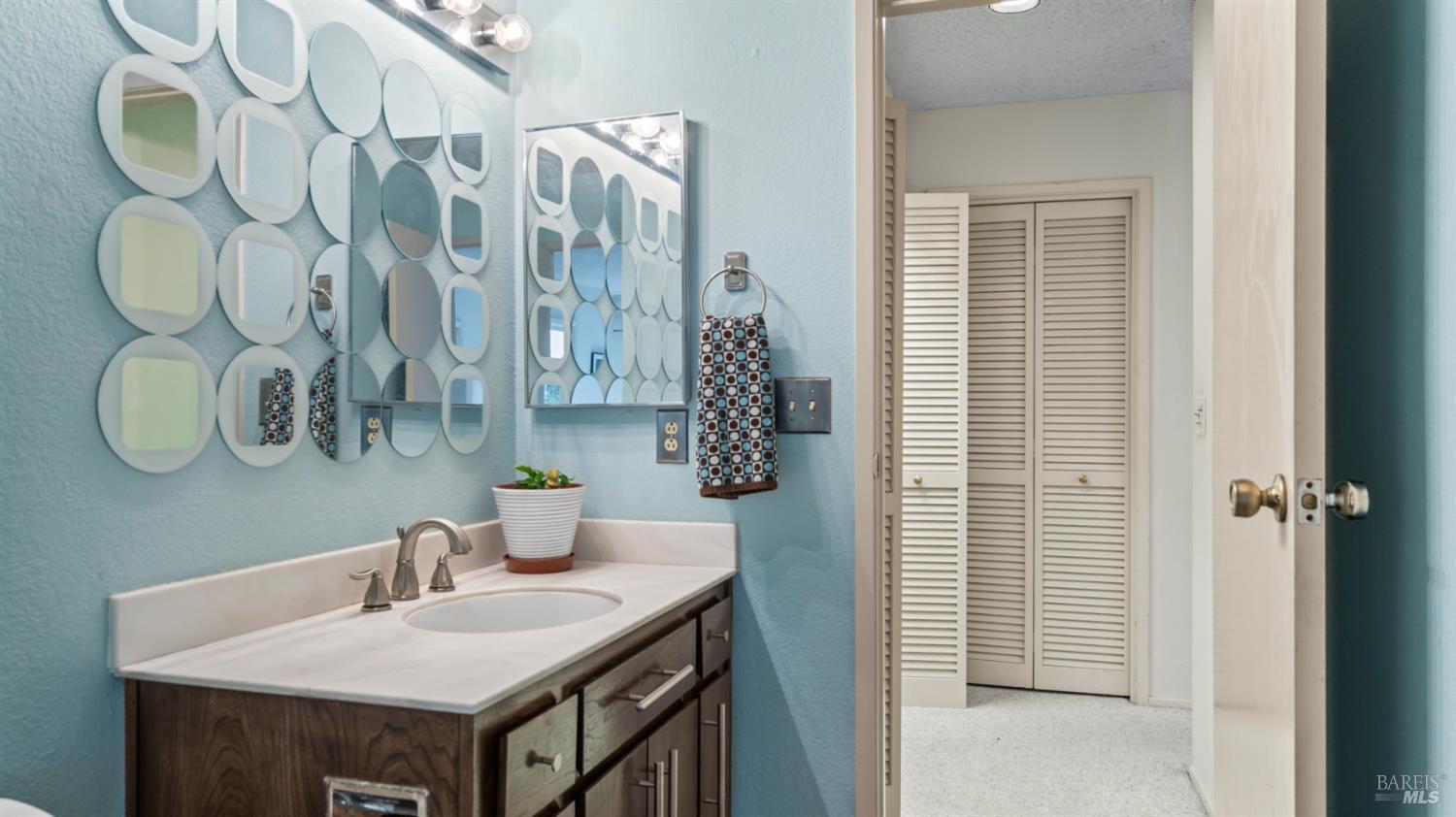 Detail Gallery Image 23 of 41 For 16 Elegant Tern Rd, Novato,  CA 94949 - 3 Beds | 2/1 Baths