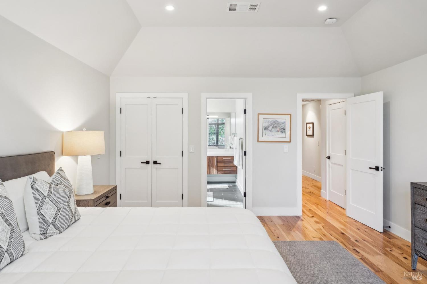 Detail Gallery Image 22 of 31 For 1554 Centennial Cir, Calistoga,  CA 94515 - 3 Beds | 2/1 Baths