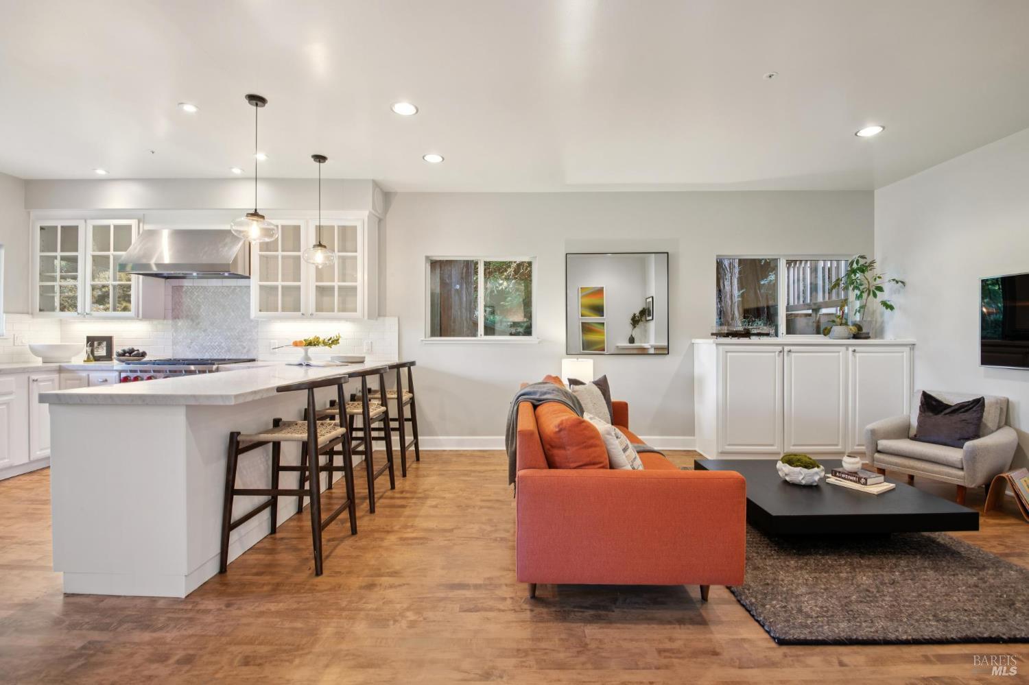 Detail Gallery Image 31 of 63 For 70 Madrone Park Cir, Mill Valley,  CA 94941 - 4 Beds | 2/1 Baths