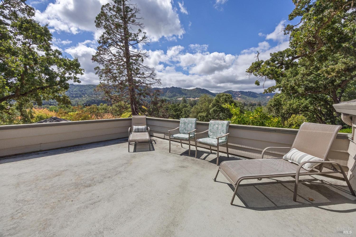 Detail Gallery Image 25 of 42 For 517 La Gonda Way, Danville,  CA 94526 - 4 Beds | 2/1 Baths