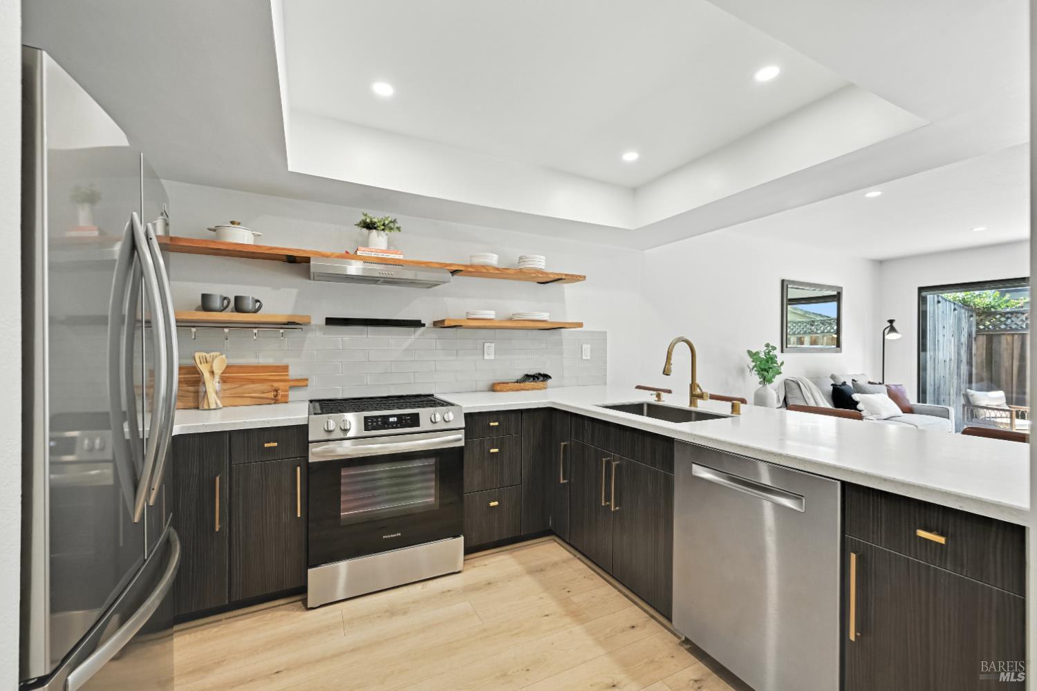 Detail Gallery Image 12 of 38 For 409 North St #7,  Healdsburg,  CA 95448 - 2 Beds | 1/1 Baths