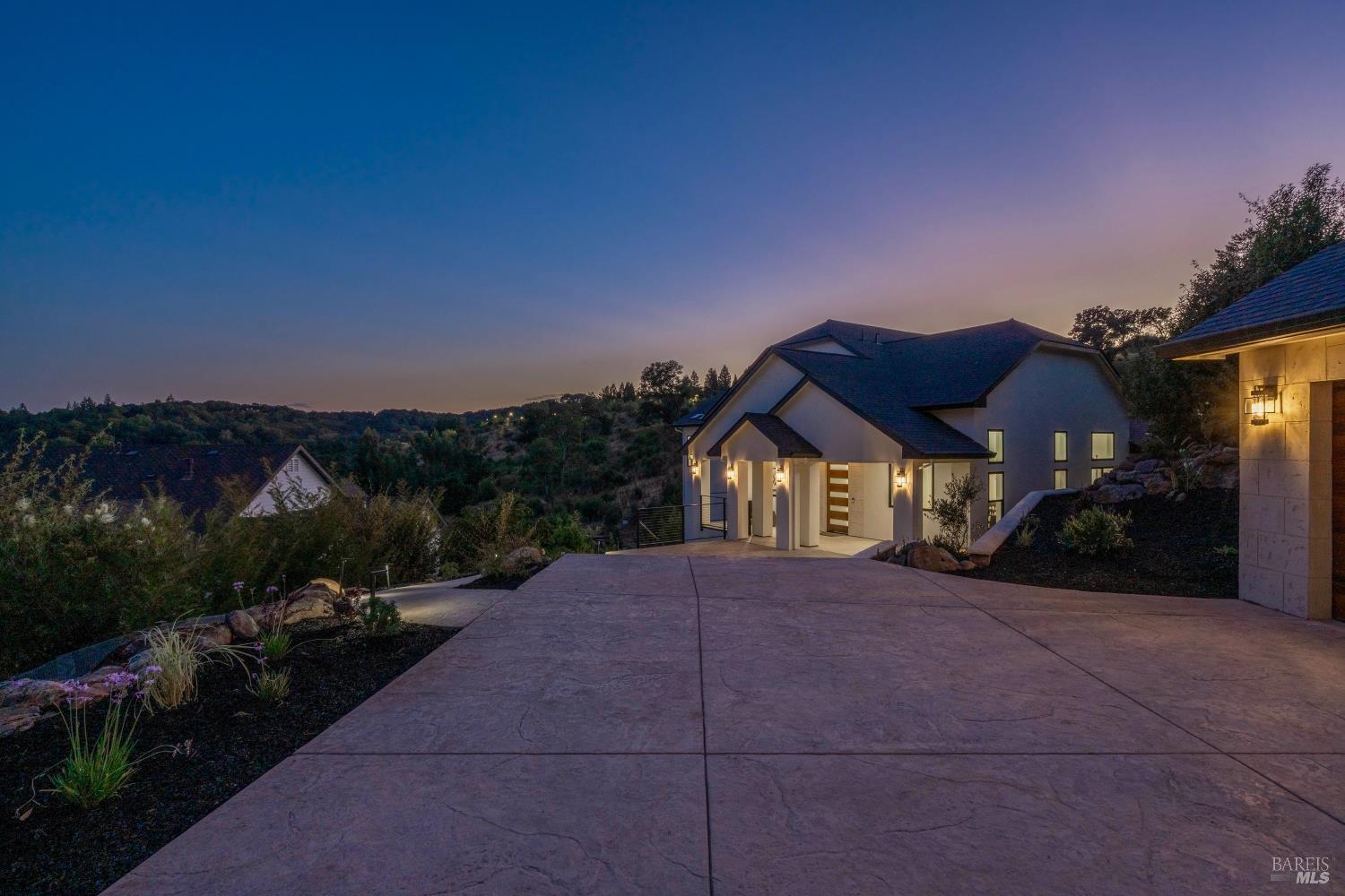 Detail Gallery Image 34 of 35 For 3511 Hanover Pl, Santa Rosa,  CA 95404 - 4 Beds | 3/1 Baths