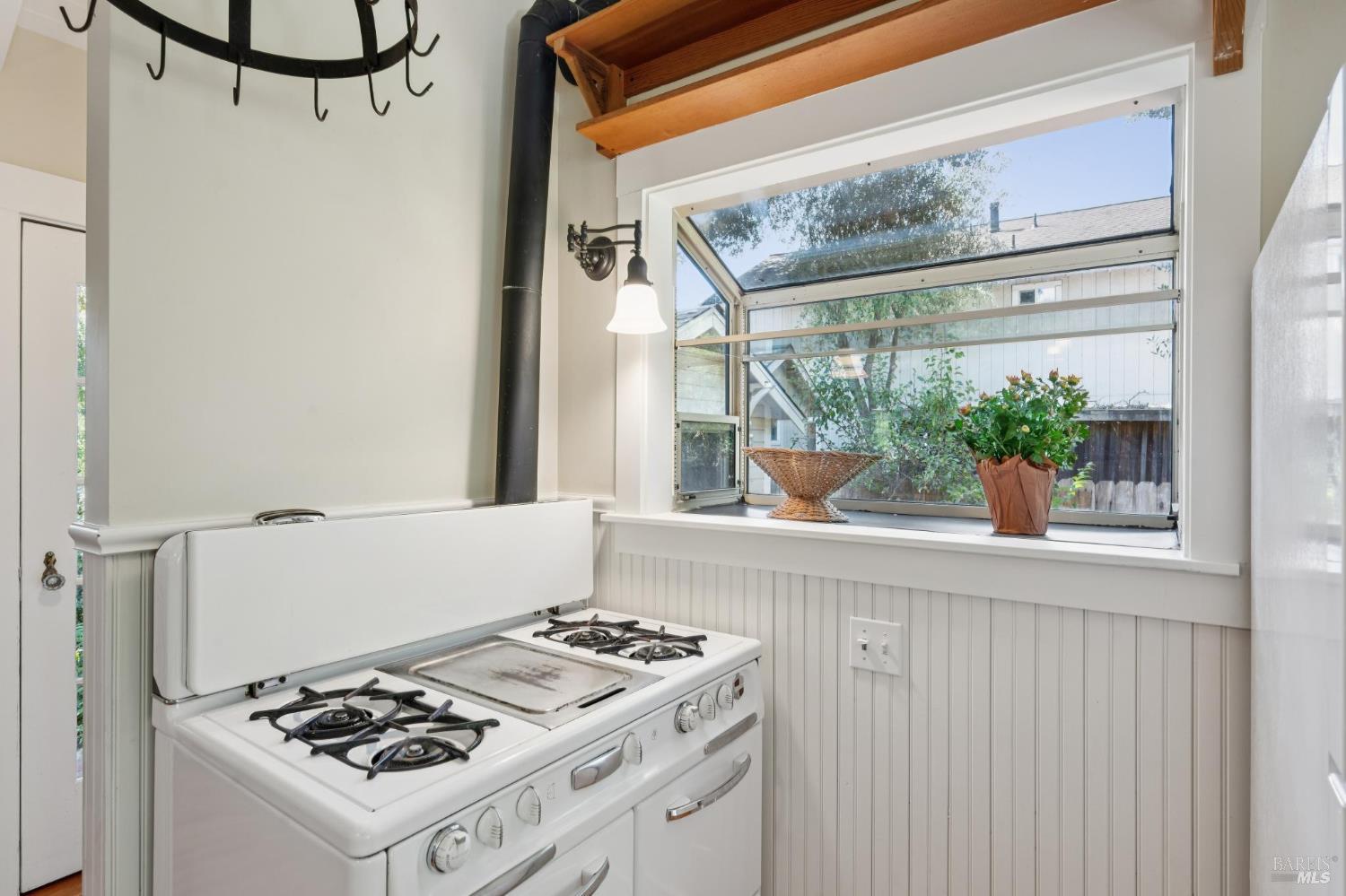 Detail Gallery Image 37 of 52 For 19108 Bay St, El Verano,  CA 95476 - 1 Beds | 1 Baths