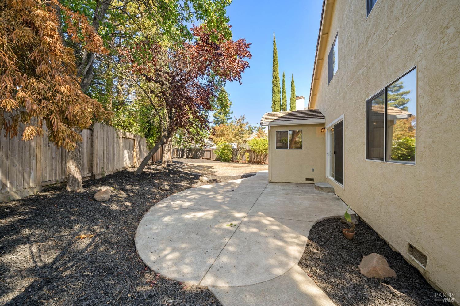 Detail Gallery Image 34 of 41 For 2921 Willow Ct, Fairfield,  CA 94533 - 3 Beds | 3 Baths