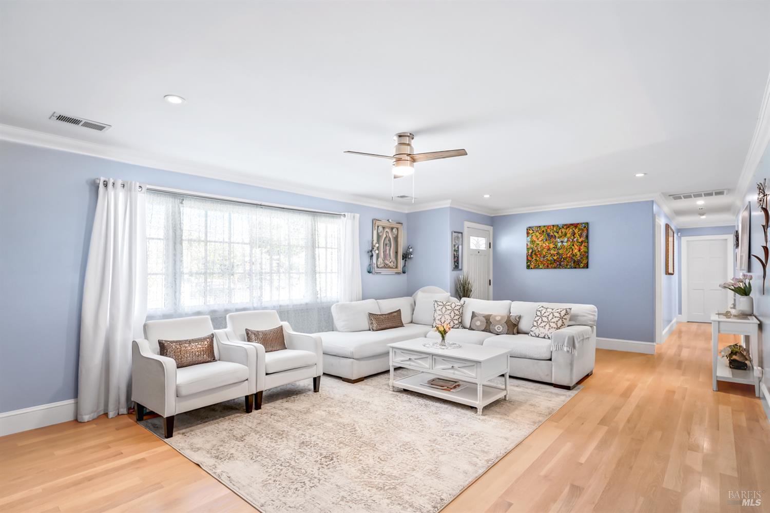 Detail Gallery Image 7 of 51 For 2131 W Pueblo Ave, Napa,  CA 94558 - 3 Beds | 2 Baths