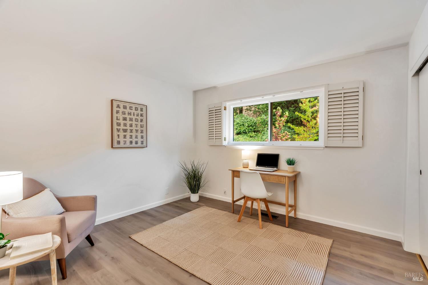 Detail Gallery Image 17 of 41 For 8 Riviera Pl, San Rafael,  CA 94901 - 3 Beds | 2 Baths