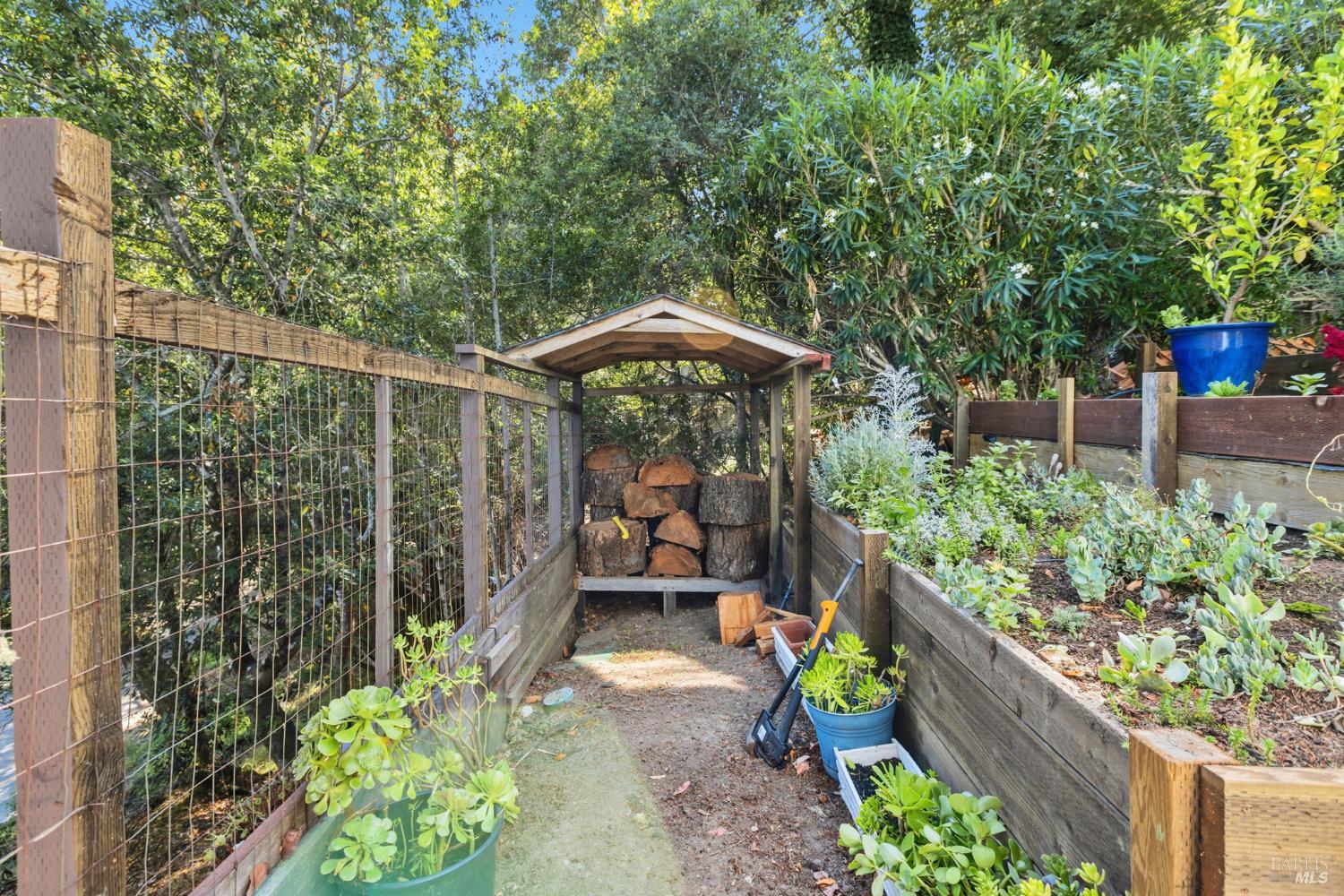Detail Gallery Image 37 of 42 For 110 Alta Ave, Lagunitas,  CA 94938 - 2 Beds | 2 Baths