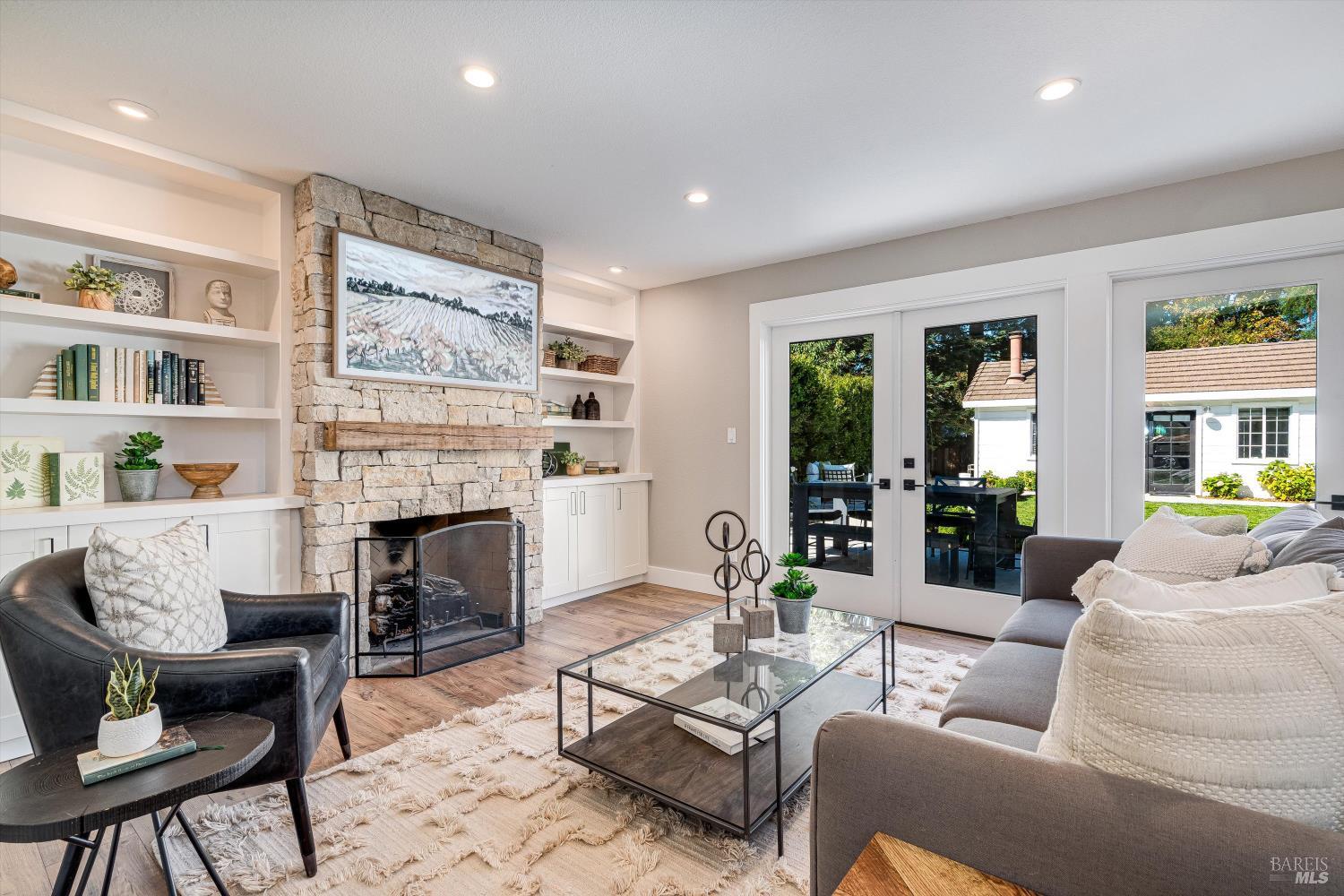 Detail Gallery Image 18 of 50 For 835 Knight St, Sonoma,  CA 95476 - 5 Beds | 4 Baths