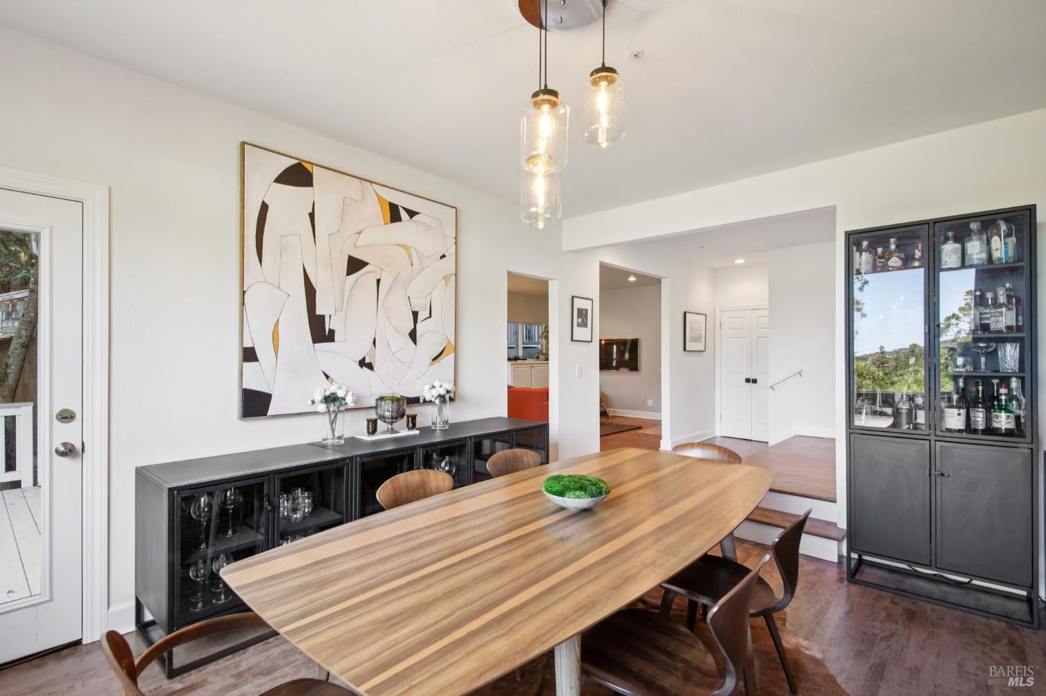 Detail Gallery Image 21 of 63 For 70 Madrone Park Cir, Mill Valley,  CA 94941 - 4 Beds | 2/1 Baths