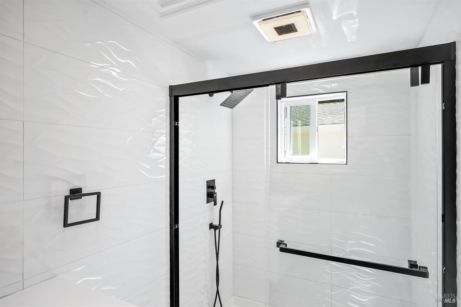 Detail Gallery Image 27 of 51 For 2131 W Pueblo Ave, Napa,  CA 94558 - 3 Beds | 2 Baths