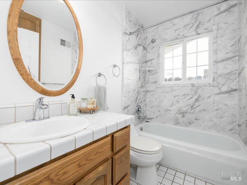 Detail Gallery Image 16 of 25 For 2431 Norton St, Napa,  CA 94558 - 3 Beds | 2 Baths
