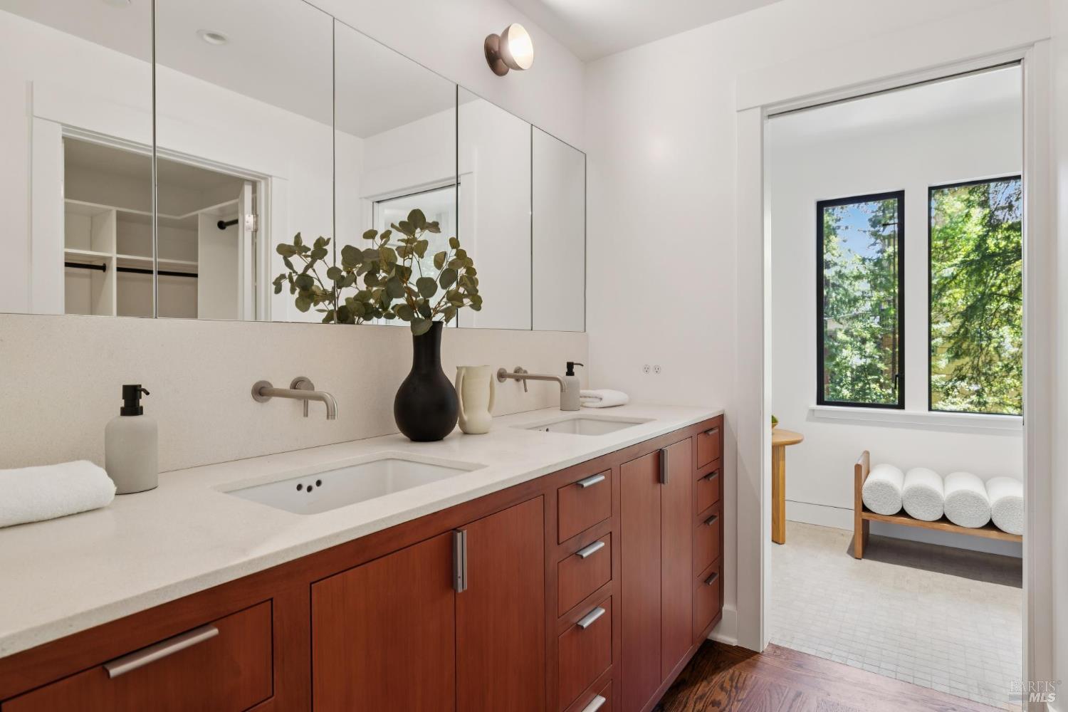 Detail Gallery Image 56 of 91 For 28 Marsh Dr, Mill Valley,  CA 94941 - 6 Beds | 4/1 Baths