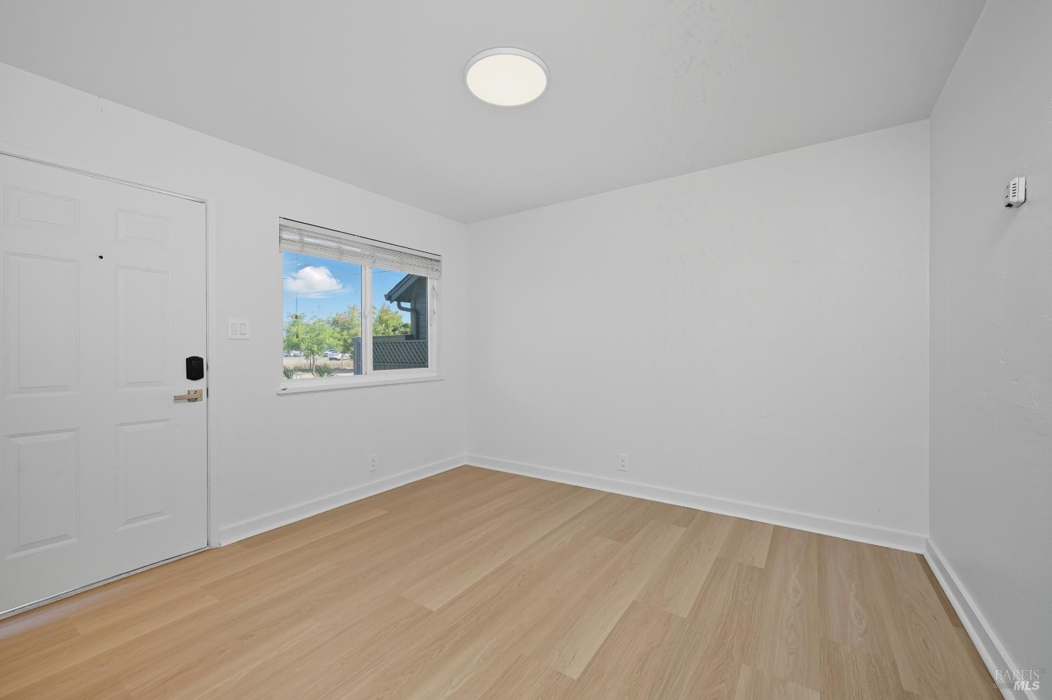 Detail Gallery Image 18 of 25 For 223 Decker St, Santa Rosa,  CA 95401 - – Beds | – Baths