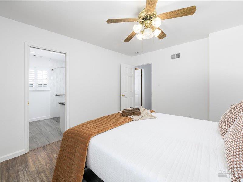 Detail Gallery Image 11 of 25 For 2431 Norton St, Napa,  CA 94558 - 3 Beds | 2 Baths