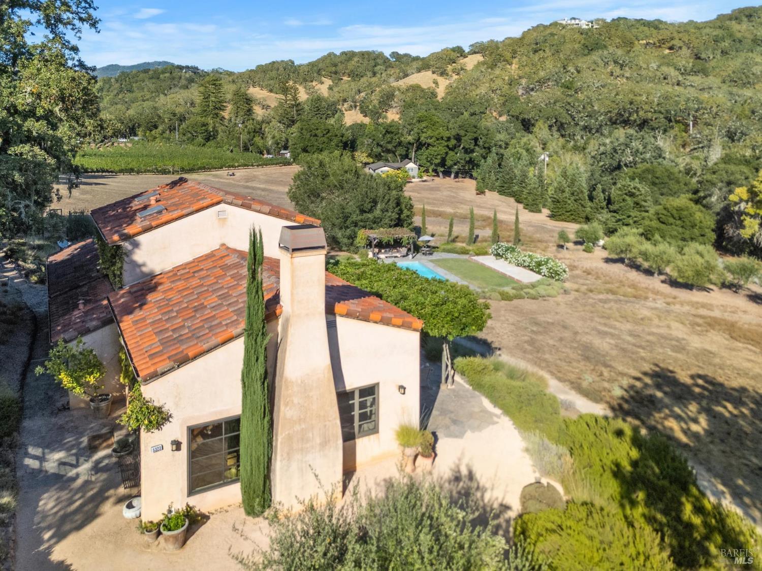 Detail Gallery Image 9 of 65 For 5323 Bennett Valley Ln, Sonoma,  CA 95476 - 3 Beds | 2 Baths