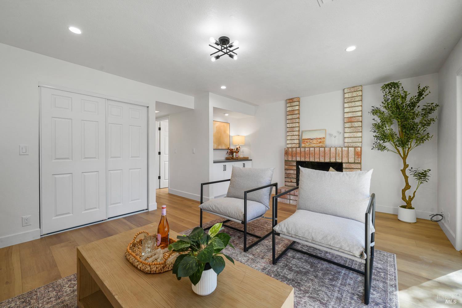Detail Gallery Image 23 of 56 For 118 Salinas Dr, Vacaville,  CA 95688 - 4 Beds | 2/1 Baths