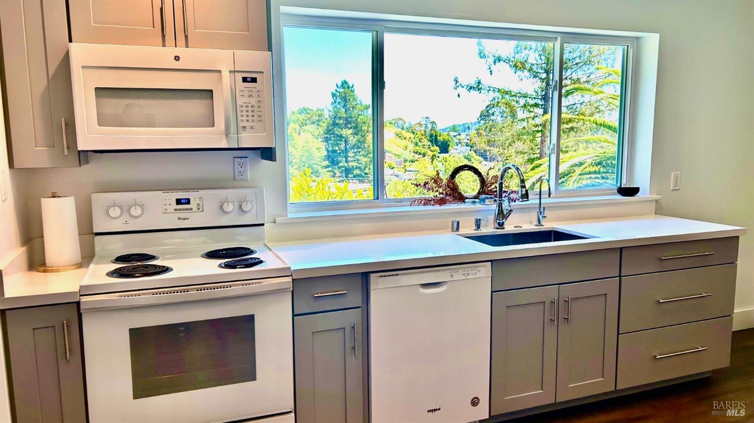 Detail Gallery Image 87 of 91 For 34 Broadview Dr, San Rafael,  CA 94901 - 4 Beds | 4 Baths