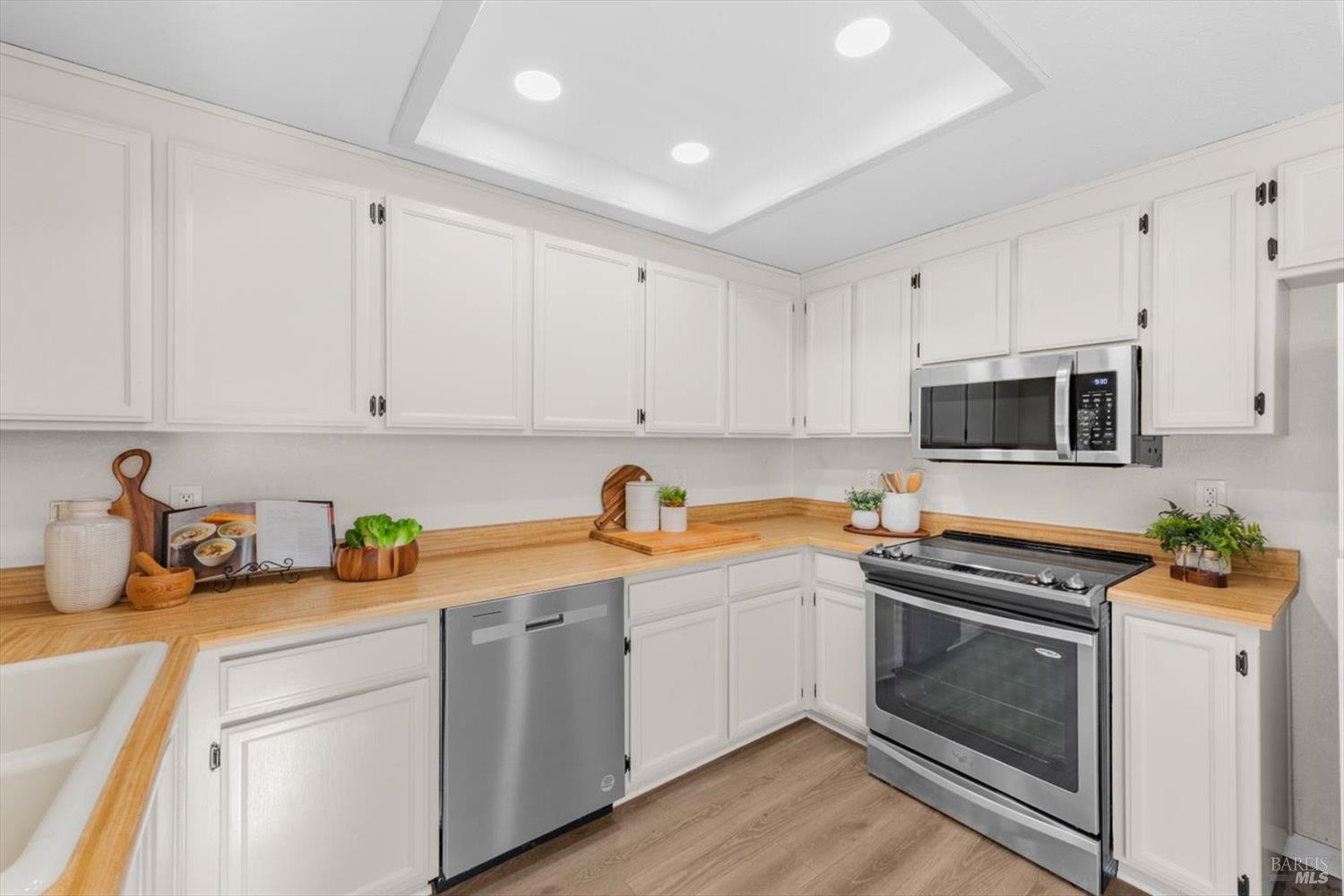 Detail Gallery Image 16 of 49 For 107 Inyo Ct, Vacaville,  CA 95687 - 3 Beds | 2 Baths