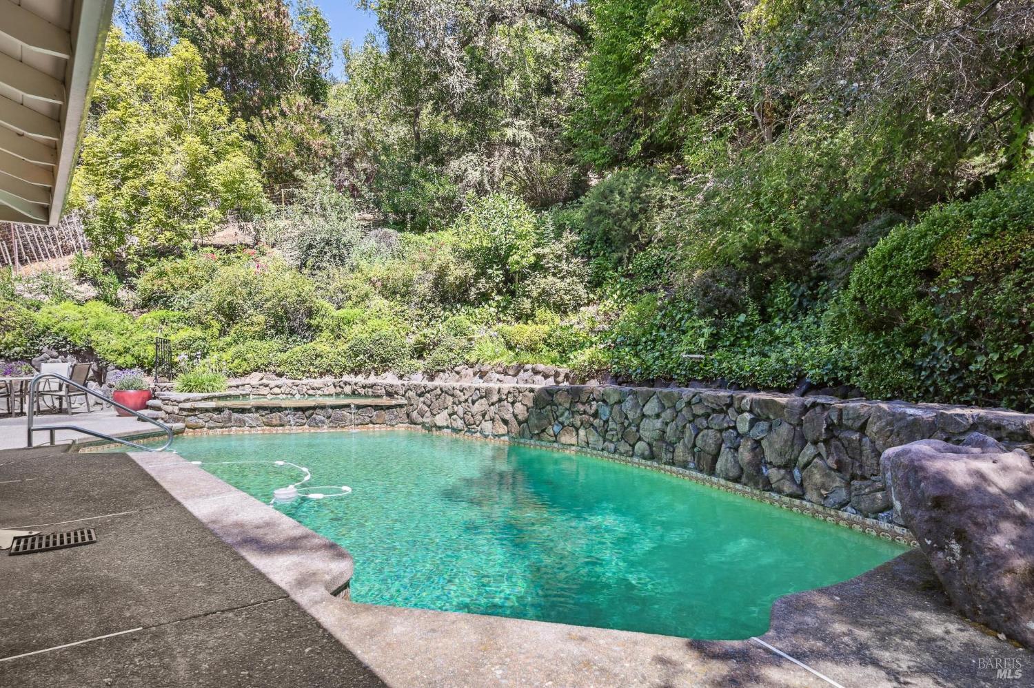 Detail Gallery Image 45 of 74 For 135 Spring Grove Ave, San Rafael,  CA 94901 - 6 Beds | 5/2 Baths