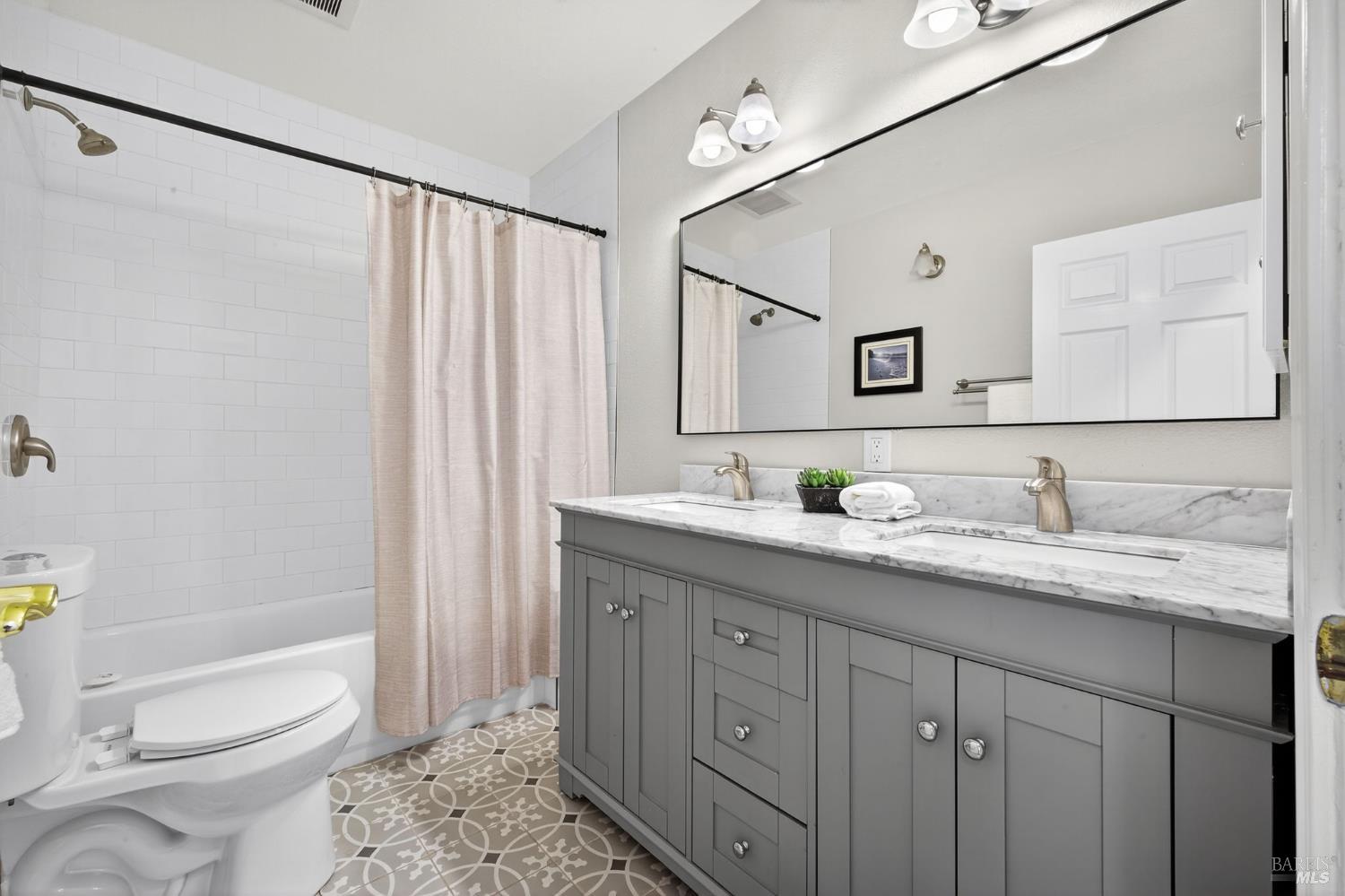 Detail Gallery Image 26 of 56 For 635 Goodwin Ave, Penngrove,  CA 94960 - 3 Beds | 2 Baths