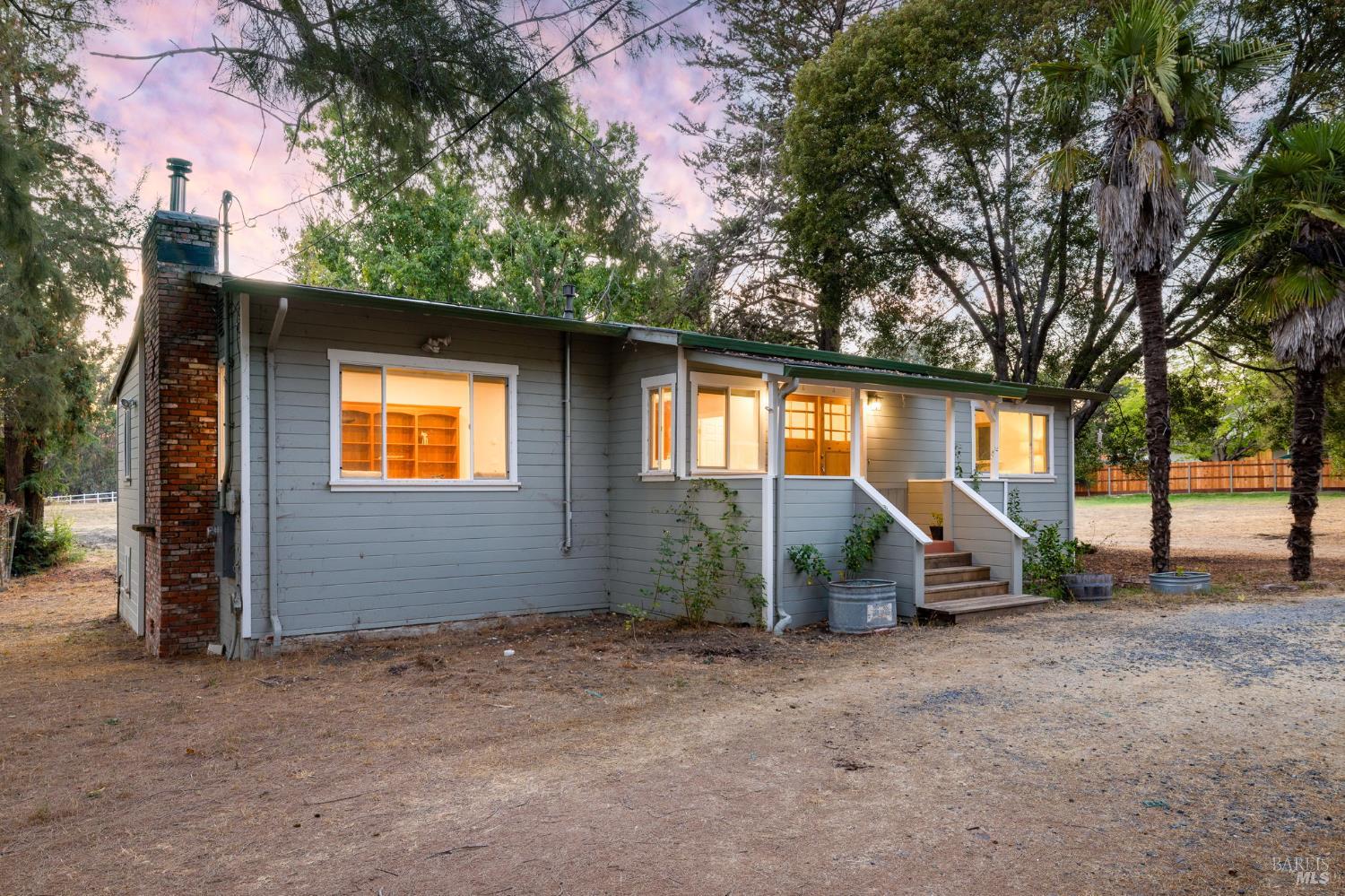 Detail Gallery Image 3 of 56 For 635 Goodwin Ave, Penngrove,  CA 94960 - 3 Beds | 2 Baths