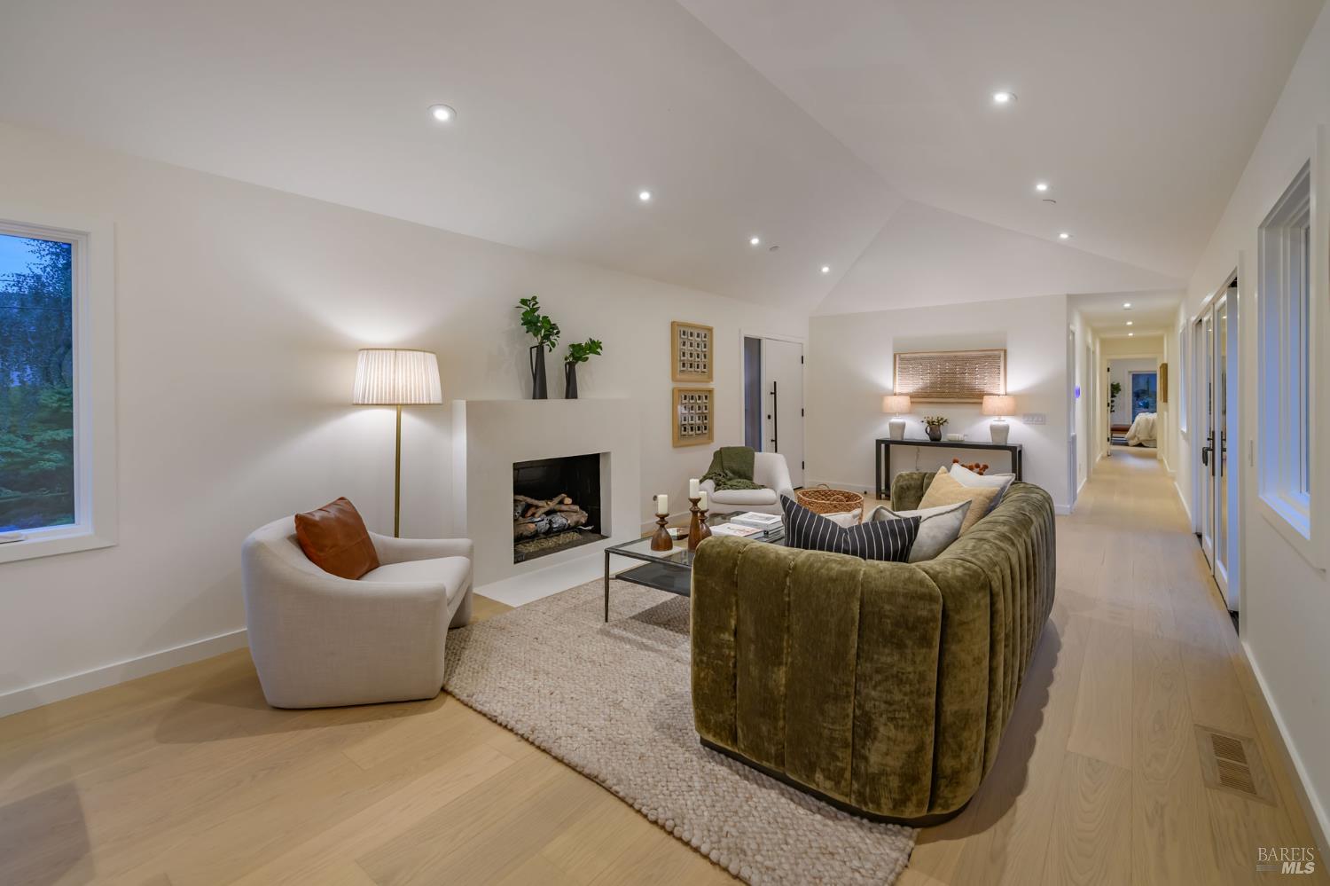 Detail Gallery Image 8 of 72 For 402 Alexander Ave, Larkspur,  CA 94939 - 5 Beds | 3/1 Baths