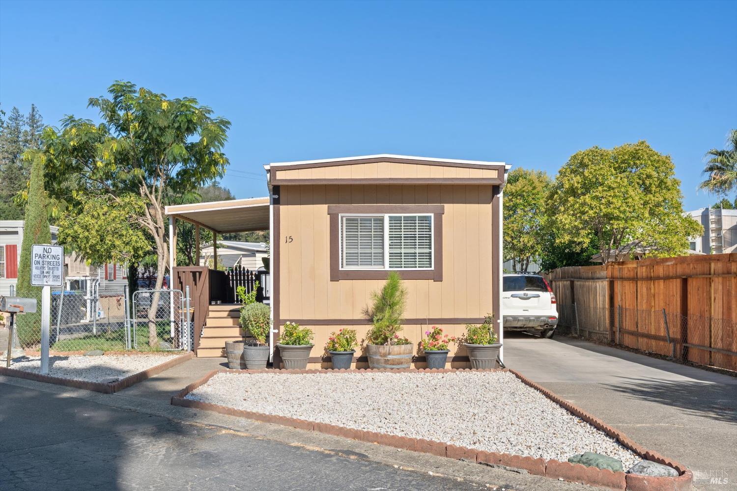 Detail Gallery Image 2 of 21 For 4801 North State St 15, Ukiah,  CA 95482 - 2 Beds | 1 Baths