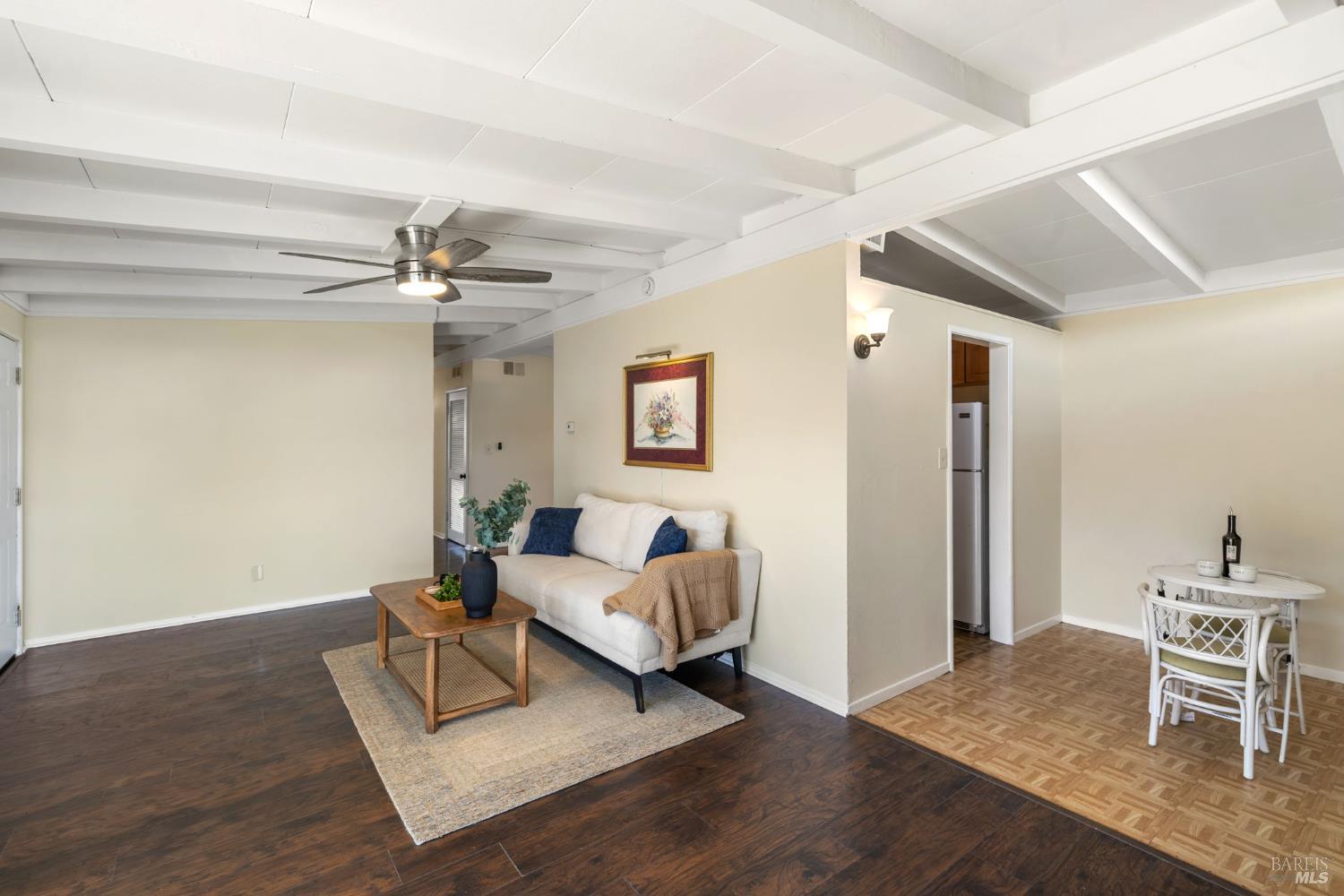 Detail Gallery Image 6 of 42 For 1401 Coronel Ave, Vallejo,  CA 94591 - 3 Beds | 2 Baths