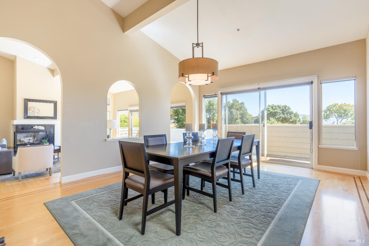 Detail Gallery Image 23 of 62 For 2901 Las Gallinas Ave, San Rafael,  CA 94903 - 4 Beds | 3/1 Baths