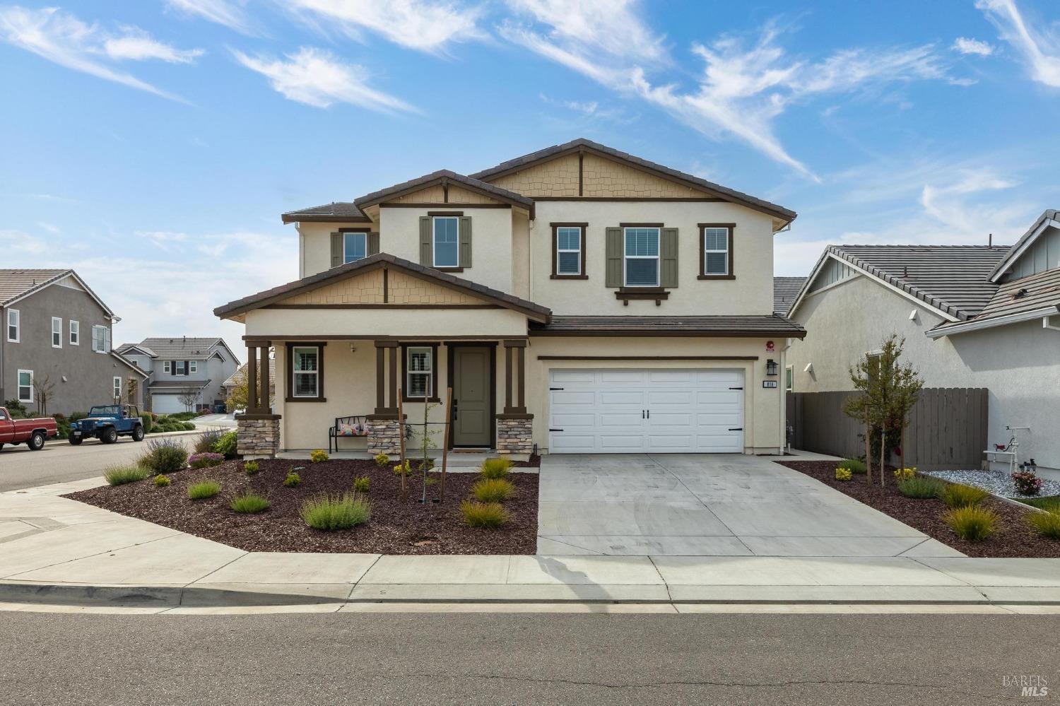 Detail Gallery Image 4 of 49 For 816 Cosmos Dr, Vacaville,  CA 95687 - 3 Beds | 2/1 Baths