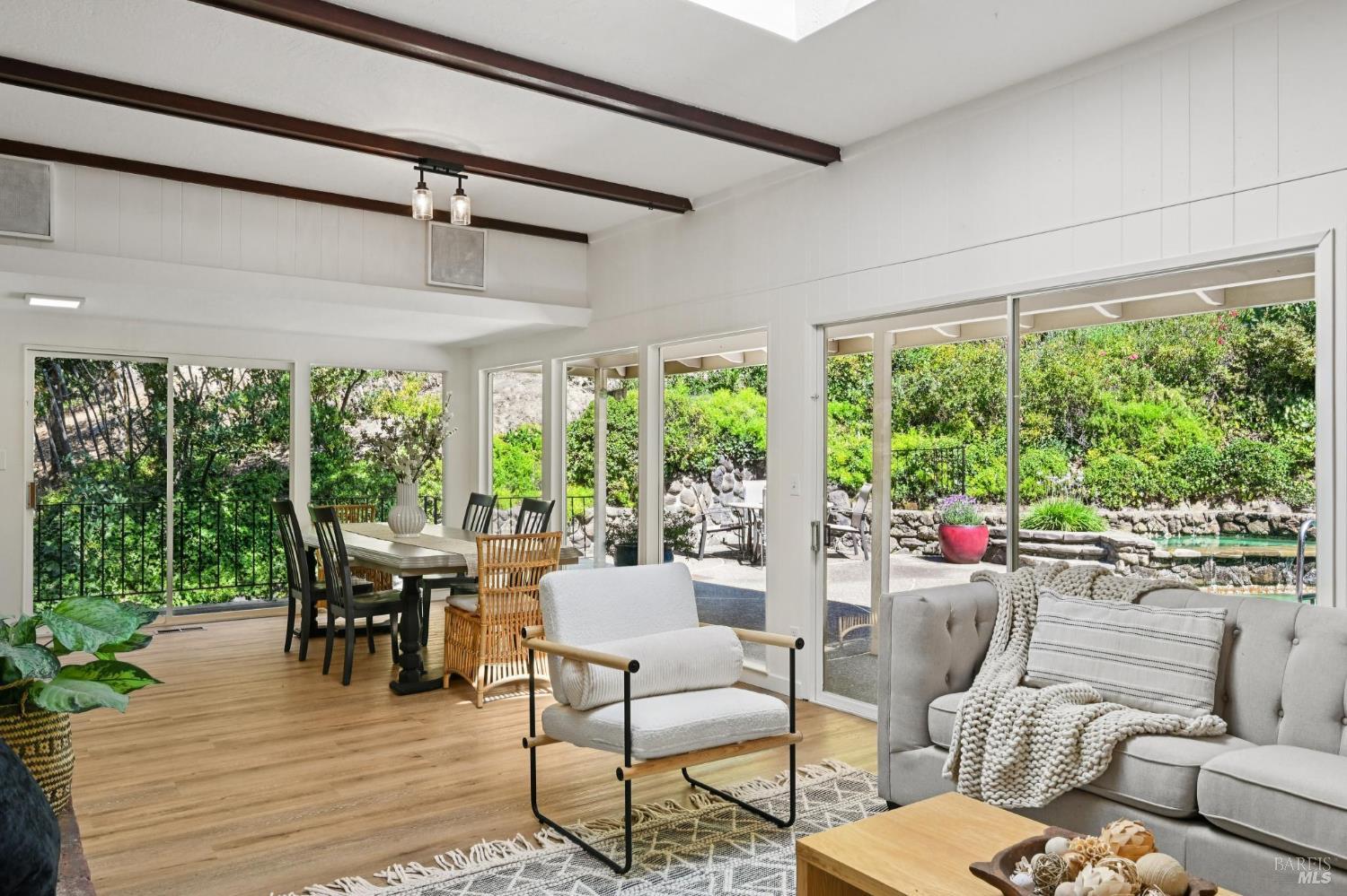 Detail Gallery Image 21 of 74 For 135 Spring Grove Ave, San Rafael,  CA 94901 - 6 Beds | 5/2 Baths