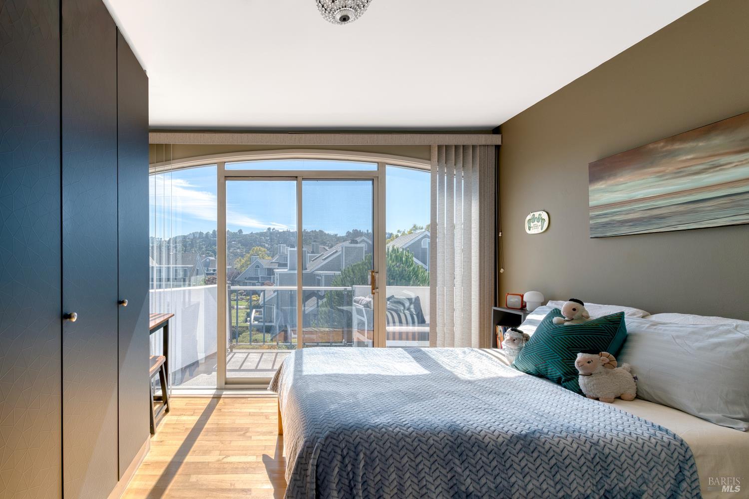 Detail Gallery Image 23 of 35 For 5331 Shelter Bay Ave, Mill Valley,  CA 94941 - 2 Beds | 2 Baths