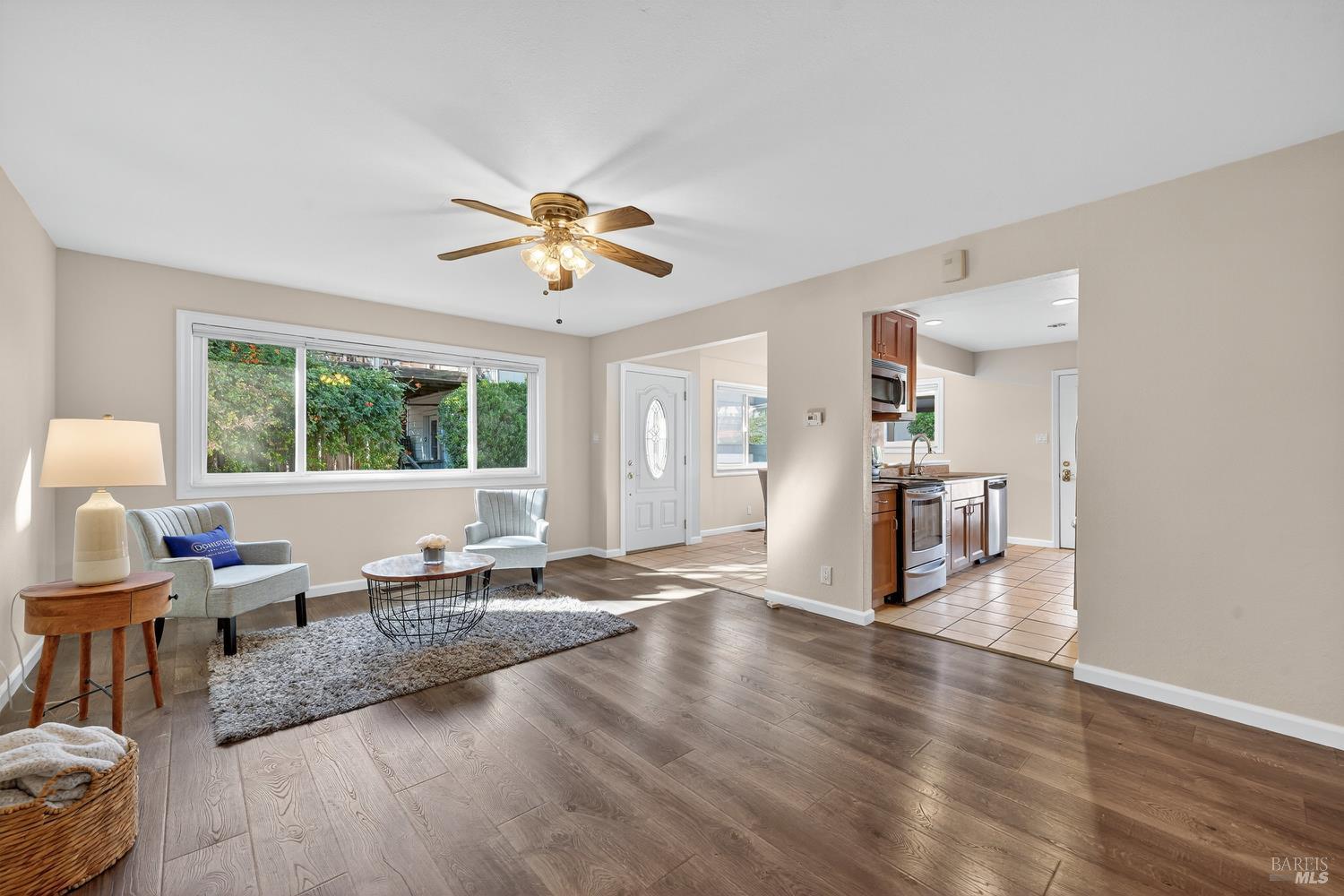 Front Image Thumbnail for BA325084120