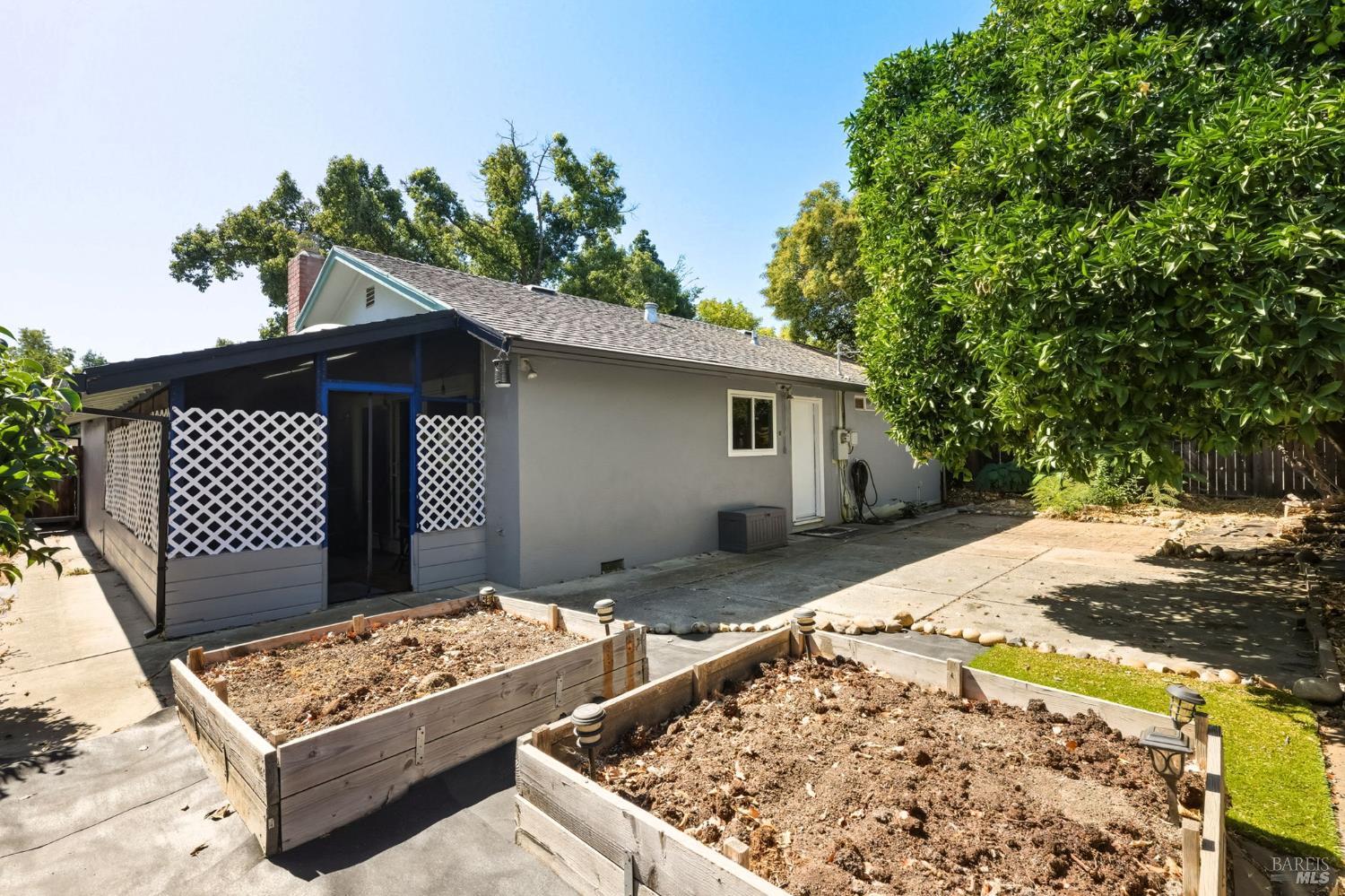 Detail Gallery Image 22 of 24 For 434 Cottonwood St, Vacaville,  CA 95688 - 3 Beds | 1 Baths