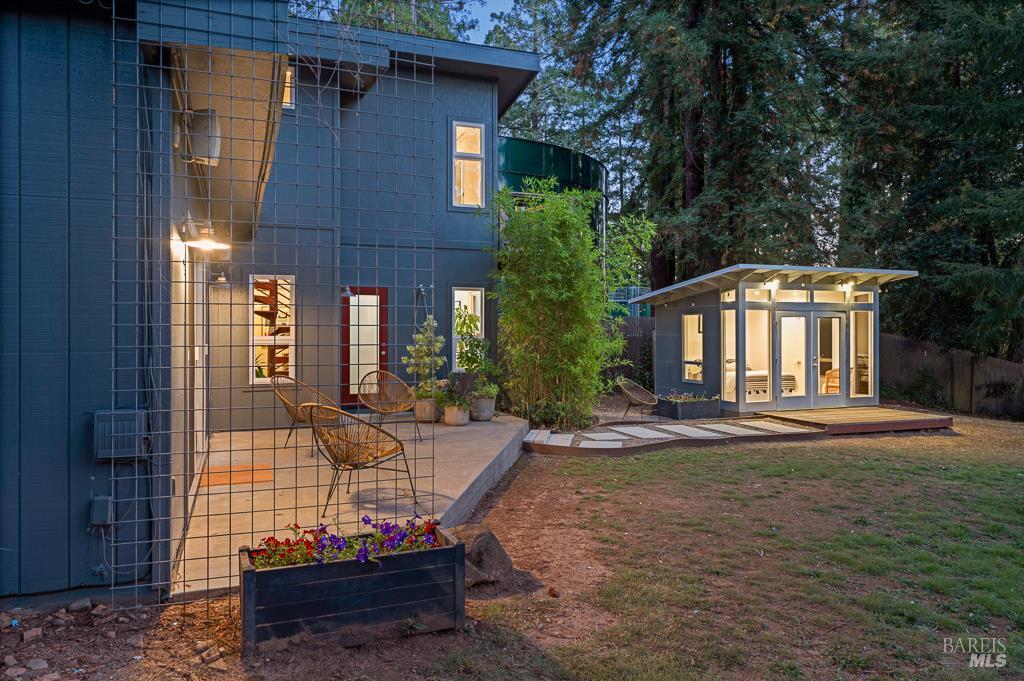 Detail Gallery Image 33 of 40 For 14282 Highland Ave, Guerneville,  CA 95446 - 1 Beds | 1/1 Baths