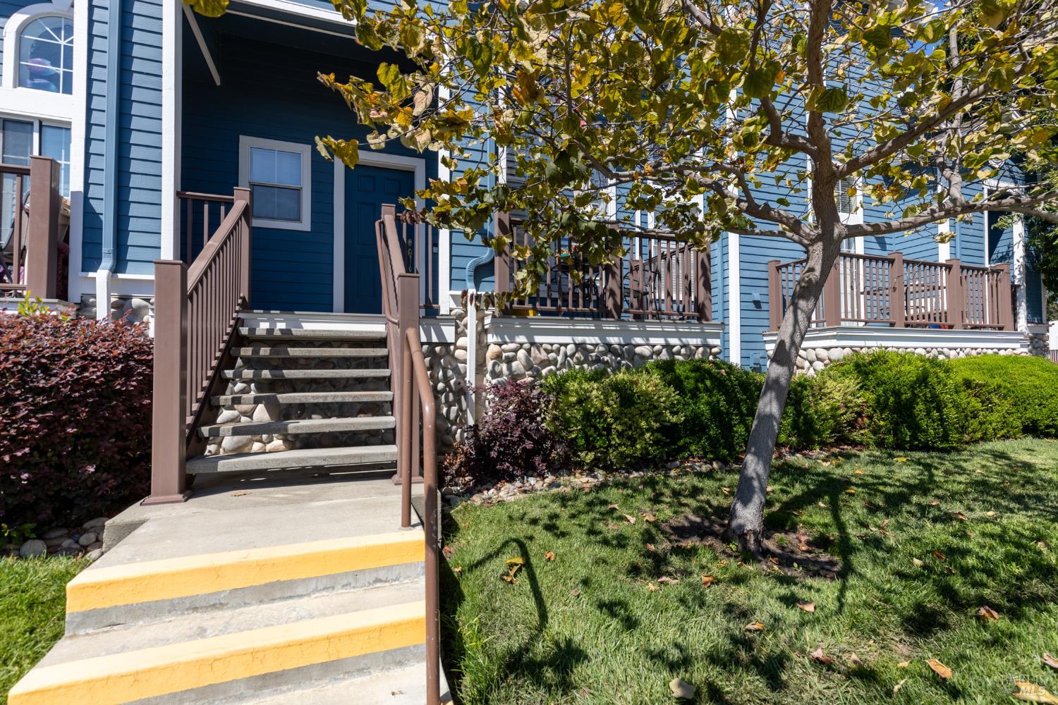 Detail Gallery Image 2 of 23 For 485 E 5th St, Benicia,  CA 94510 - 3 Beds | 2/1 Baths