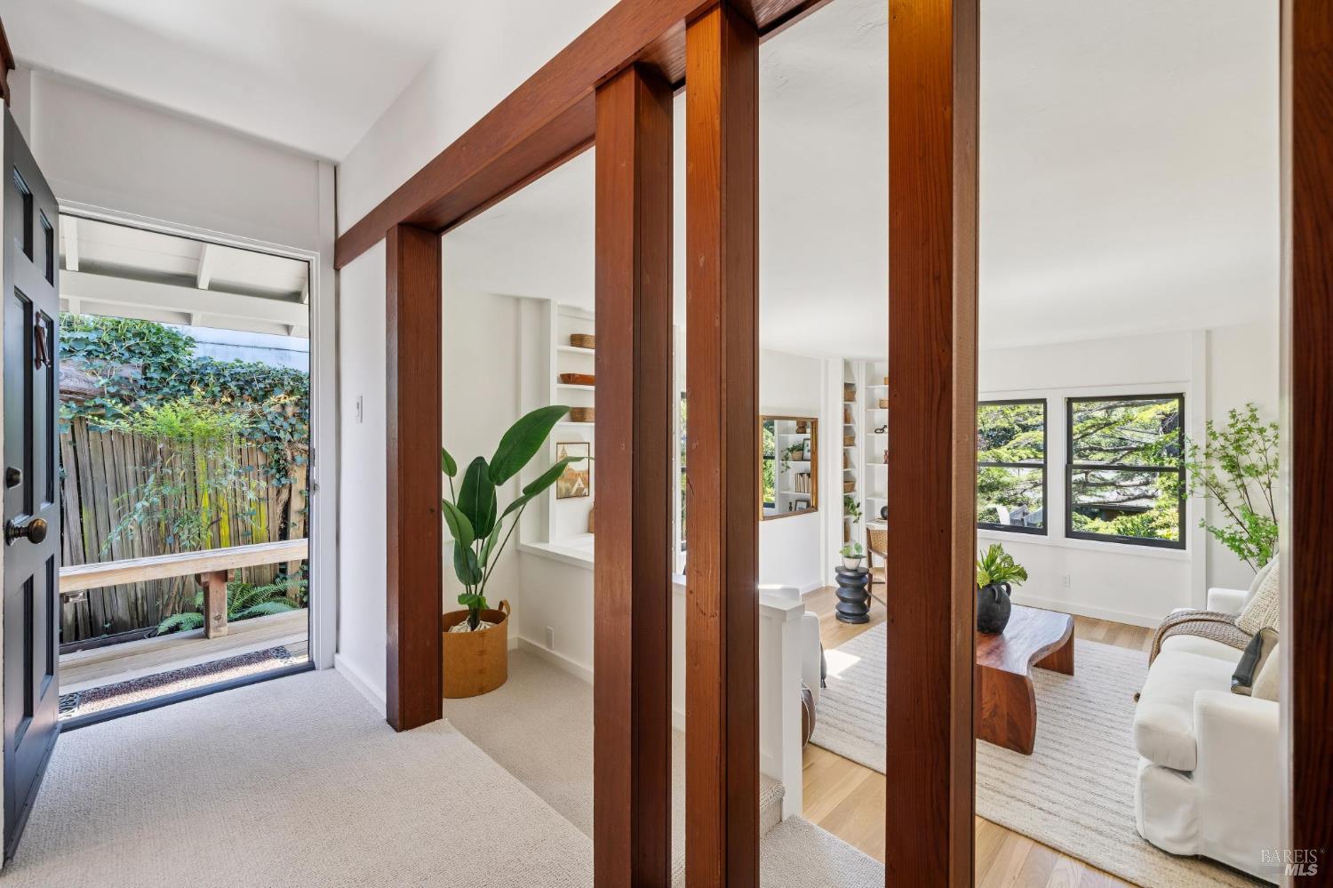 Detail Gallery Image 7 of 43 For 274 Sausalito St, Corte Madera,  CA 94925 - 2 Beds | 1 Baths