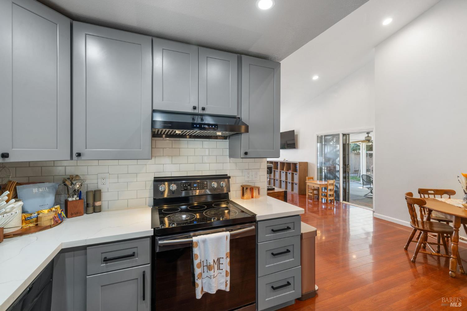 Detail Gallery Image 12 of 47 For 1201 Deanza Ct, Suisun City,  CA 94585 - 3 Beds | 2 Baths