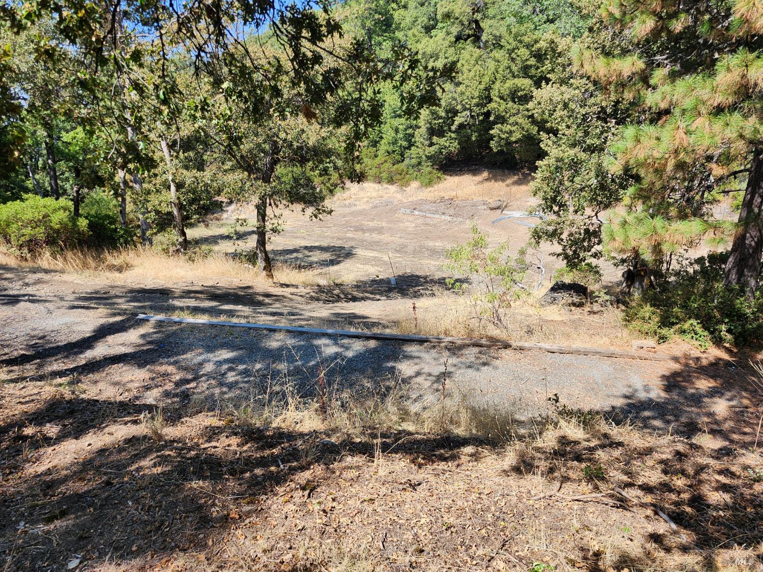 Detail Gallery Image 7 of 15 For 5635 Iron Peak Rd, Laytonville,  CA 95454 - 1 Beds | 1 Baths